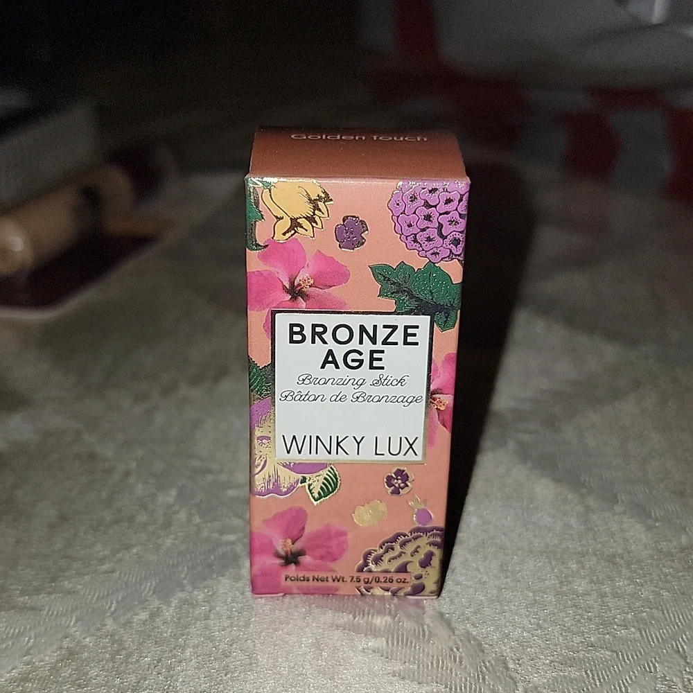 Winky Lux Bronze Age Bronzing Stick
